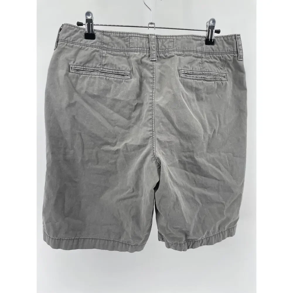 American Eagle Outfitters Prep Chino Shorts Men’s 31 Gray Vacation